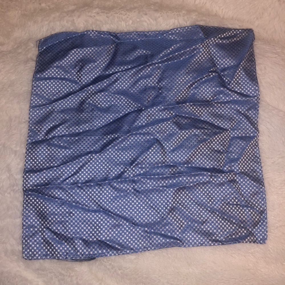 The Tie Bar silk blue and silver pattern pocket square - Picture 1 of 3